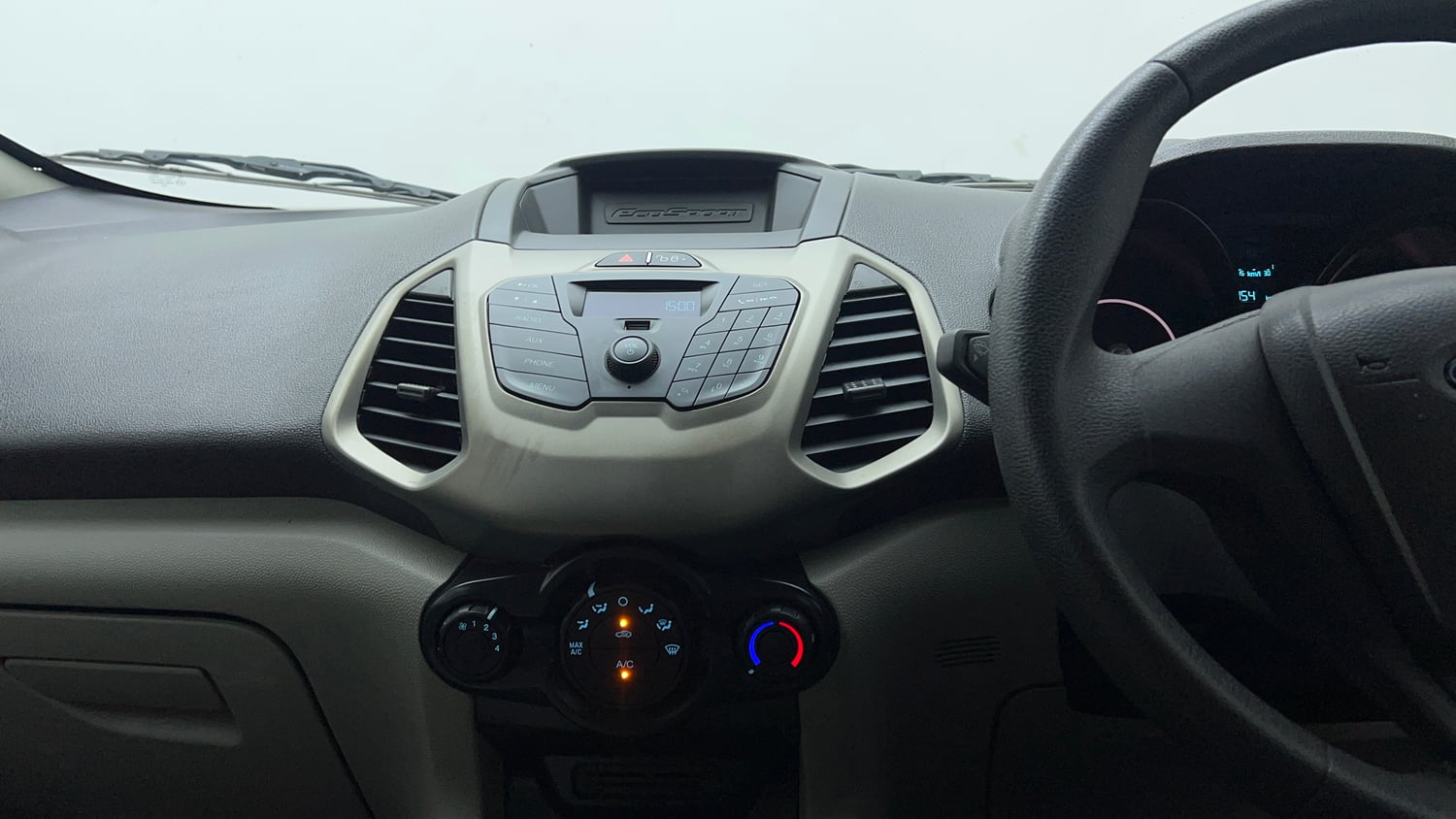 Used 2016 Ford EcoSport Ambiente 1.5L Ti-VCT Petrol Manual interior MUSIC SYSTEM & AC CONTROL VIEW