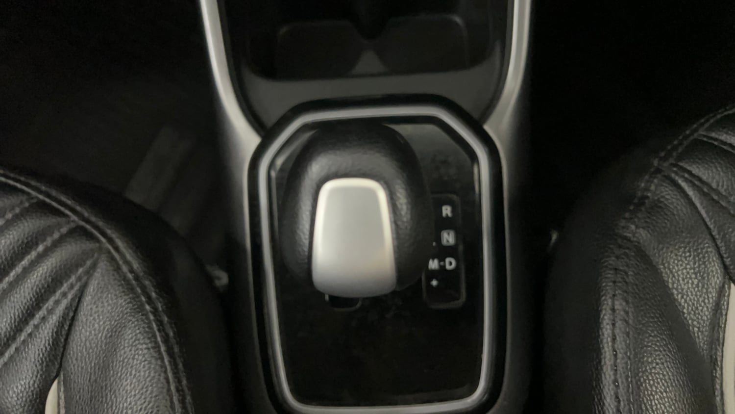 Used 2021 Maruti Suzuki Ignis Zeta 1.2 AMT Petrol Automatic interior GEAR  KNOB VIEW