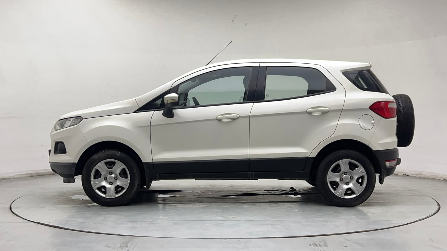 Used 2015 Ford EcoSport Trend 1.5 Ti-VCT Petrol Manual exterior LEFT SIDE VIEW