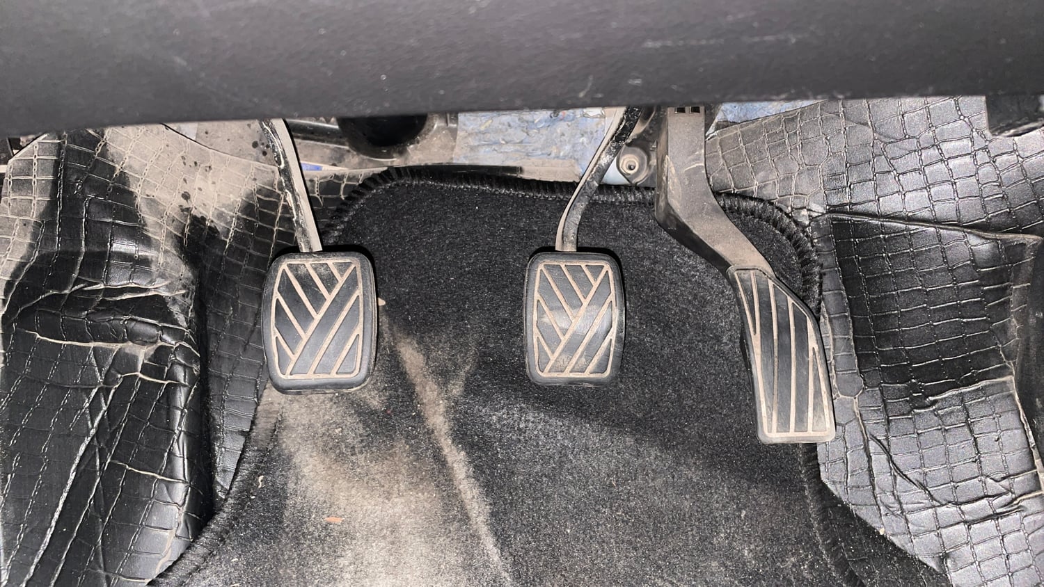 Used 2018 Maruti Suzuki S-Cross Zeta 1.3 Diesel Manual interior PEDALS VIEW