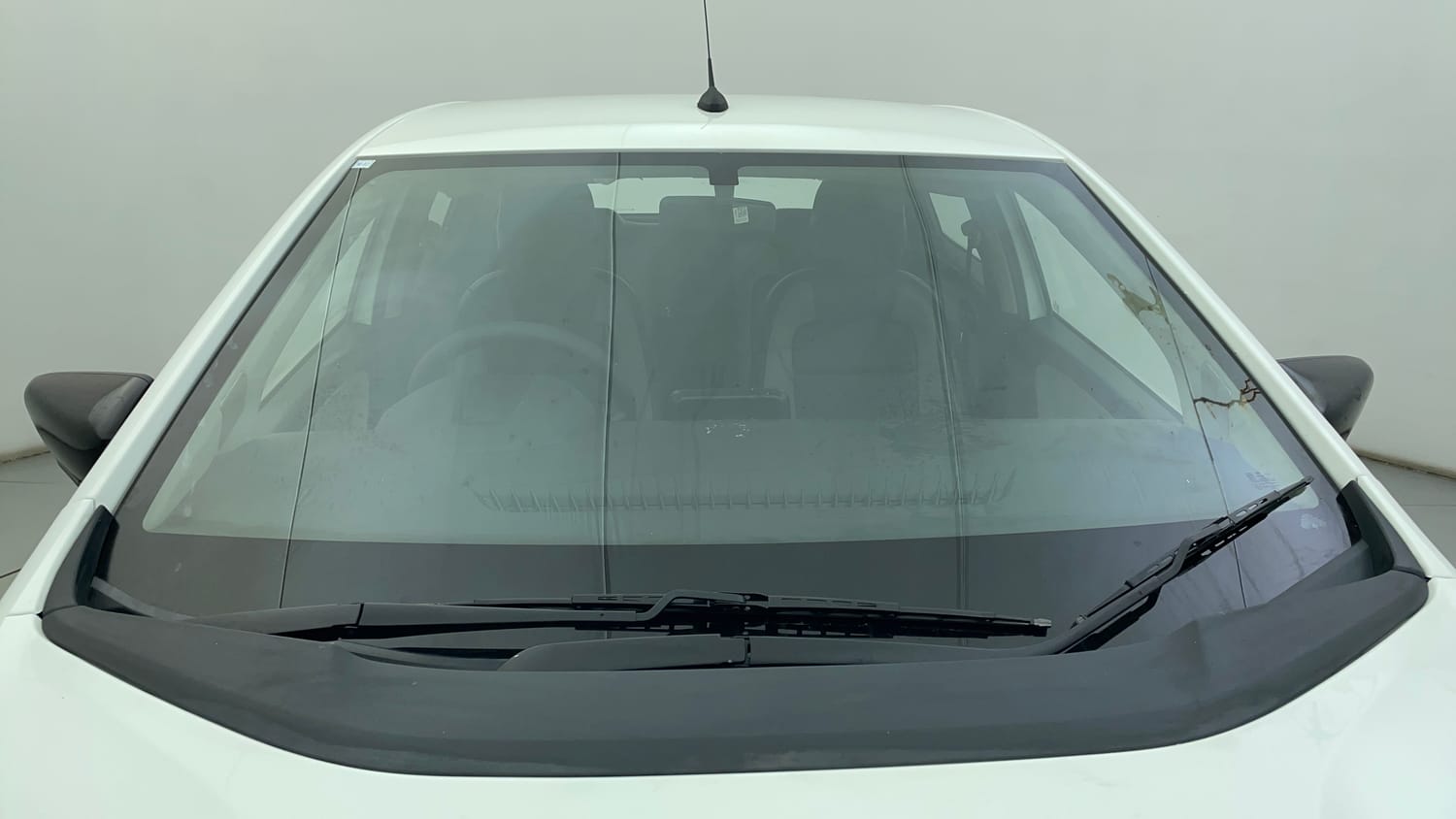 Used 2022 Tata Altroz XE Plus Petrol Petrol Manual exterior FRONT WINDSHIELD VIEW