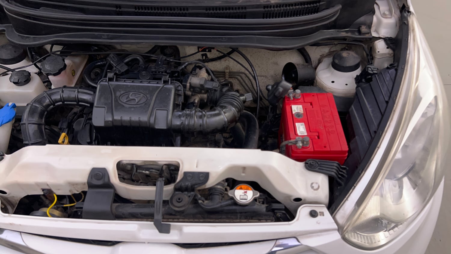 Used 2017 Hyundai Eon Era + Petrol Manual engine ENGINE LEFT SIDE VIEW
