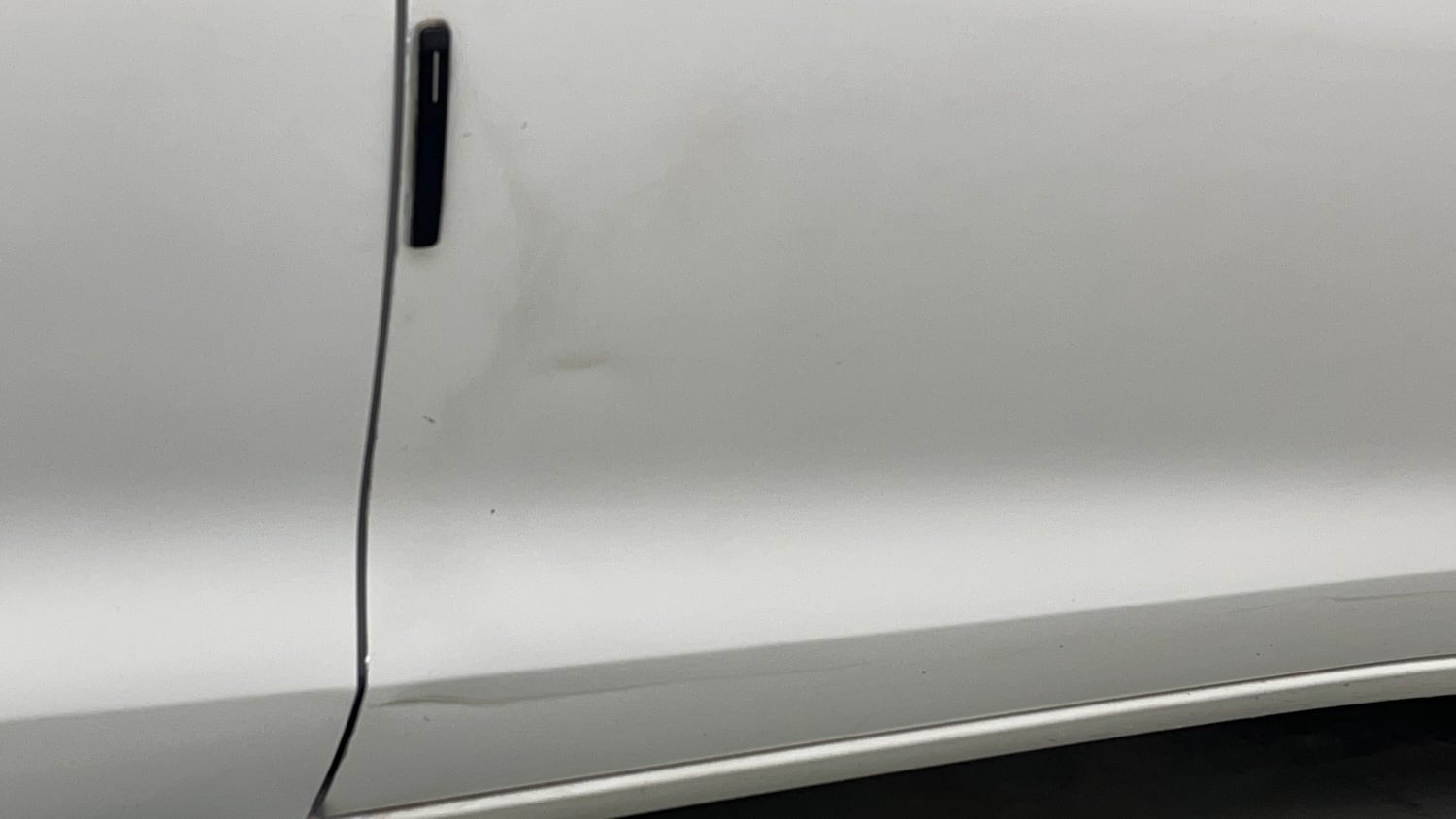 Used 2023 Maruti Suzuki Swift LXi Petrol Manual dents MINOR DENT