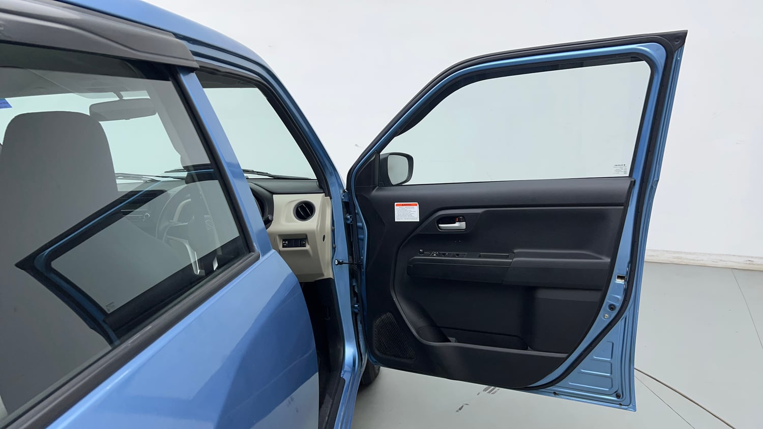 Used 2022 Maruti Suzuki Wagon R VXI 1.0 CNG Cng Manual interior RIGHT FRONT DOOR OPEN VIEW