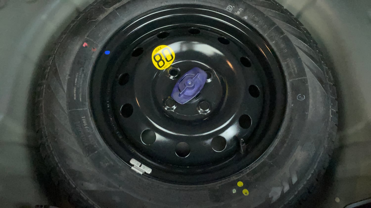 Used 2021 Maruti Suzuki Swift ZXi Petrol Manual tyres SPARE TYRE VIEW