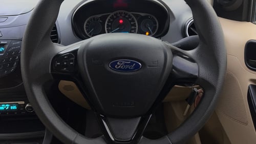 Used 2015 Ford Figo Aspire Titanium 1.2 Ti-VCT Petrol Manual top_features Airbags