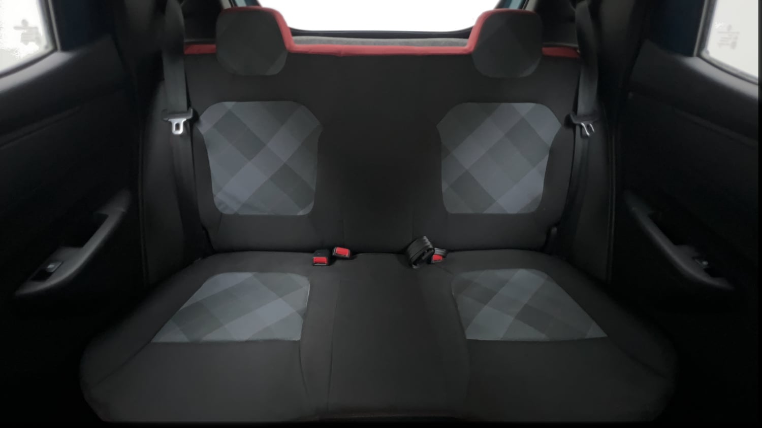 Used 2022 Renault Kwid RXT 1.0 AMT (O) Petrol Automatic interior REAR SEAT CONDITION VIEW