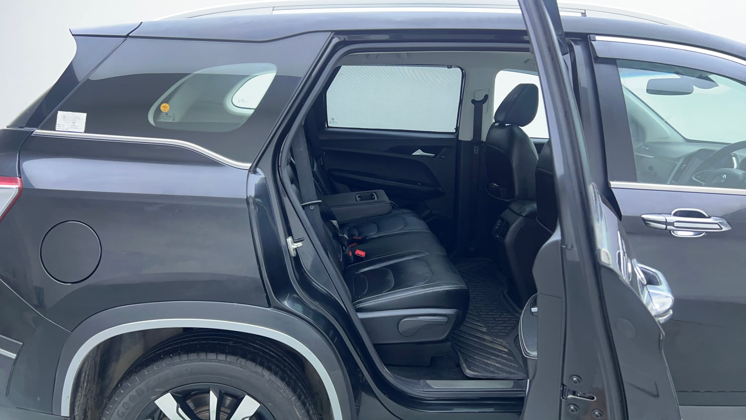 Used 2020 MG Motors Hector Sharp 2.0 Diesel Diesel Manual interior RIGHT SIDE REAR DOOR CABIN VIEW