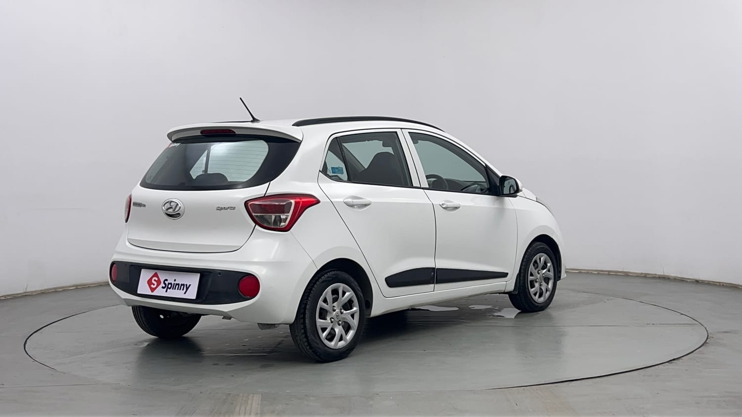Used 2018 Hyundai Grand i10 Sportz 1.2 Kappa VTVT Petrol Manual exterior RIGHT REAR CORNER VIEW