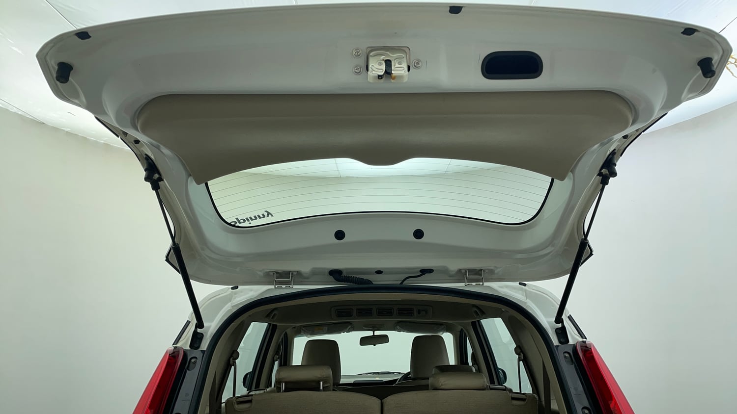 Used 2022 Maruti Suzuki Ertiga ZXi AT Petrol Automatic interior DICKY DOOR OPEN VIEW