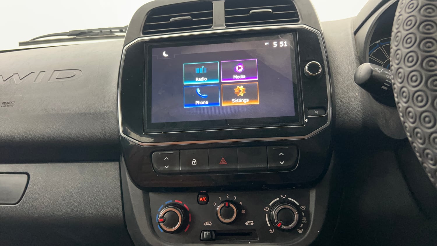 Used 2024 Renault Kwid RXT 1.0L Petrol Manual interior MUSIC SYSTEM & AC CONTROL VIEW