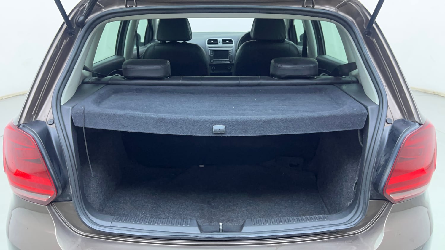 Used 2021 Volkswagen Polo Highline Plus 1.0L TSI Petrol Manual interior DICKY INSIDE VIEW