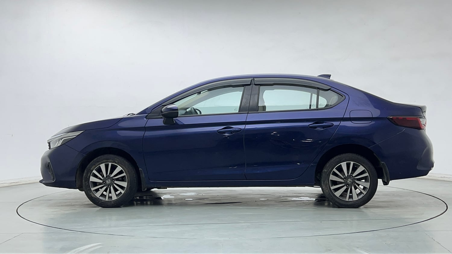Used 2023 Honda City V Petrol MT Petrol Manual exterior LEFT SIDE VIEW