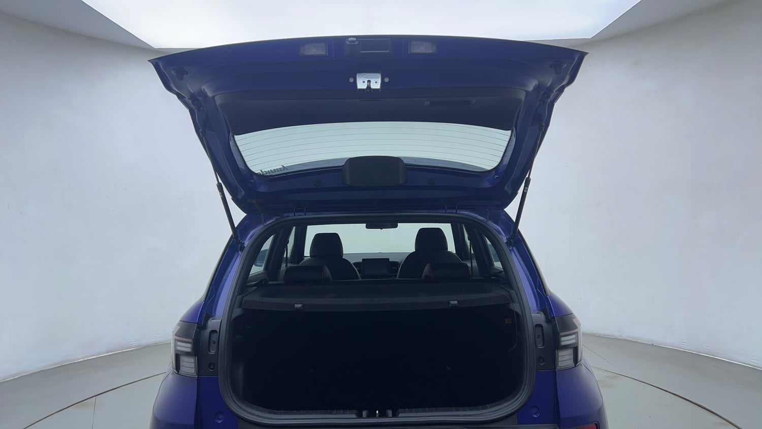 Used 2022 Hyundai Venue N-Line N6 DCT Dual Tone Petrol Automatic interior DICKY DOOR OPEN VIEW