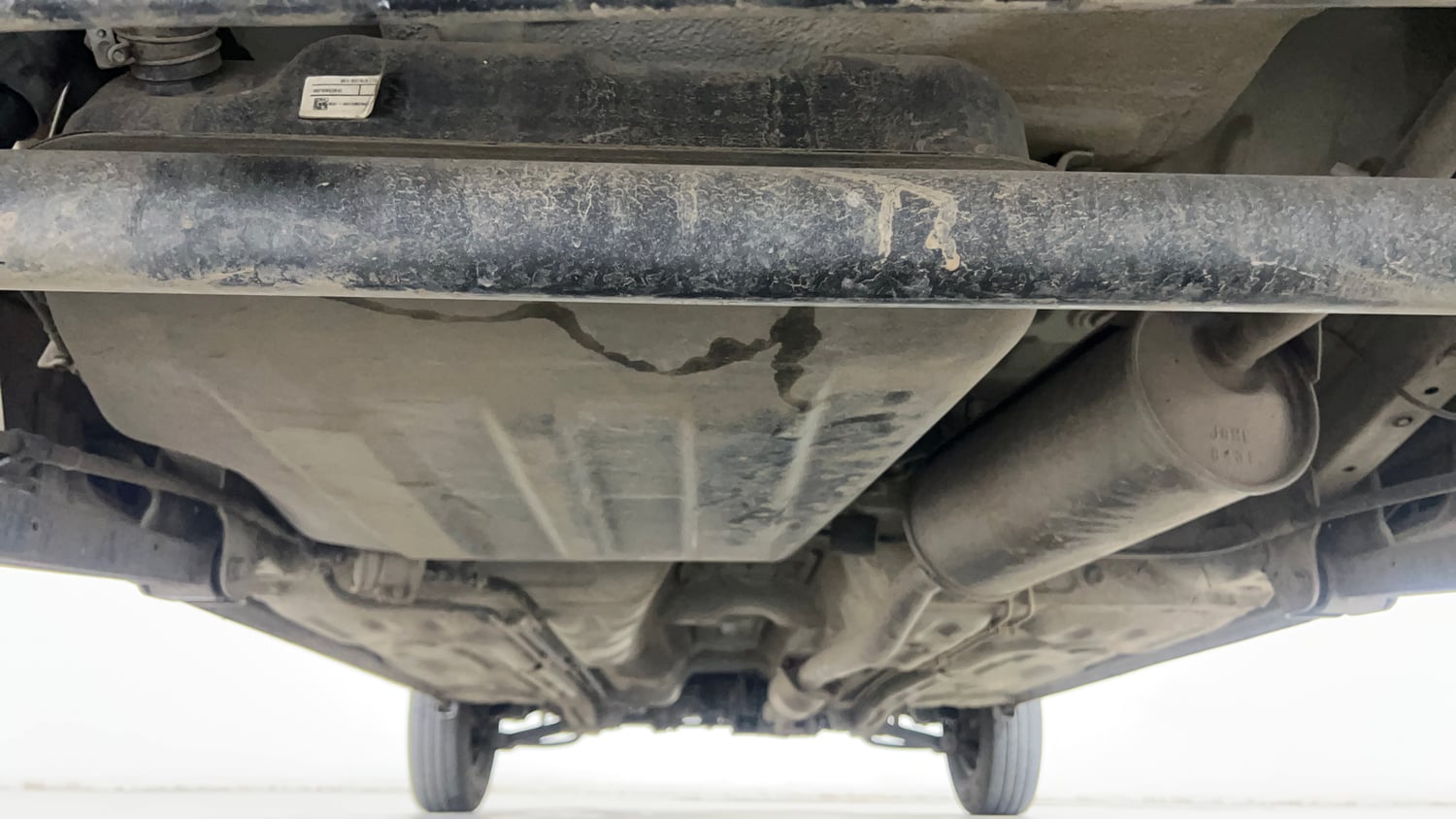 Used 2016 Maruti Suzuki Alto 800 VXi Petrol Manual extra REAR UNDERBODY VIEW (TAKEN FROM REAR)