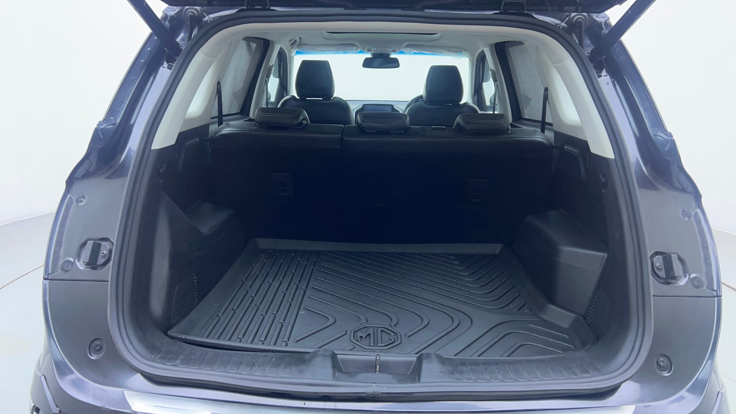 Used 2020 MG Motors Hector Sharp 2.0 Diesel Diesel Manual interior DICKY INSIDE VIEW