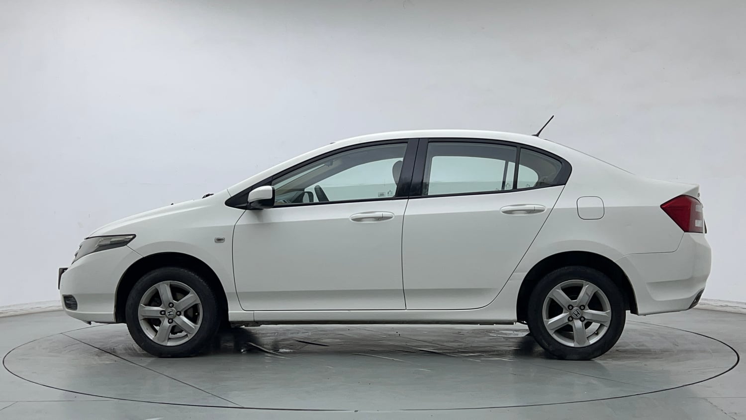 Used 2013 Honda City 1.5 S MT Petrol Manual exterior LEFT SIDE VIEW