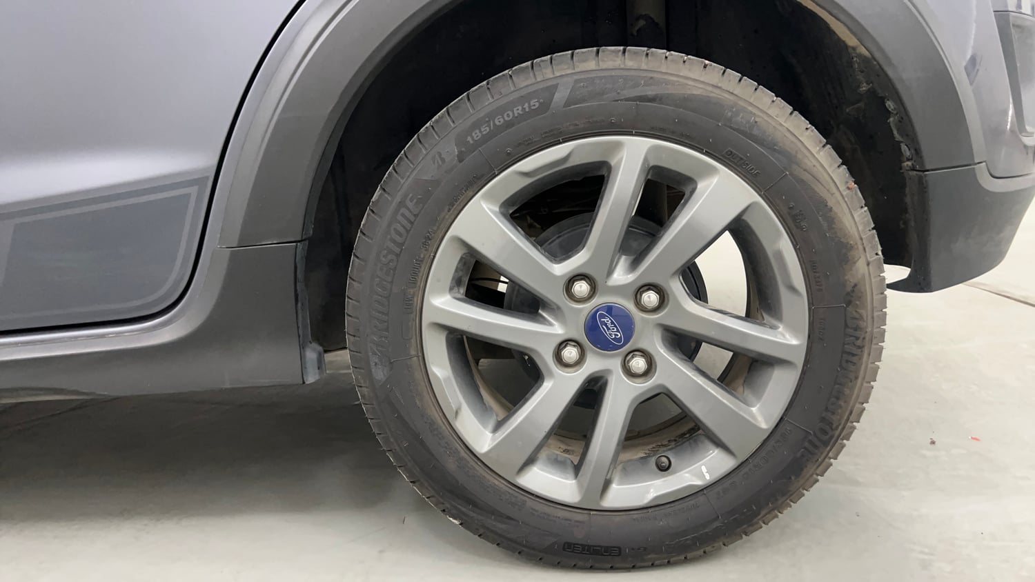 Used 2018 Ford Freestyle Titanium Plus 1.2 Ti-VCT Petrol Manual tyres LEFT REAR TYRE RIM VIEW