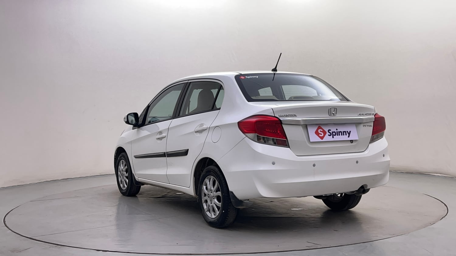 Used 2014 Honda Amaze 1.2 VX AT i-VTEC Petrol Automatic exterior LEFT REAR CORNER VIEW