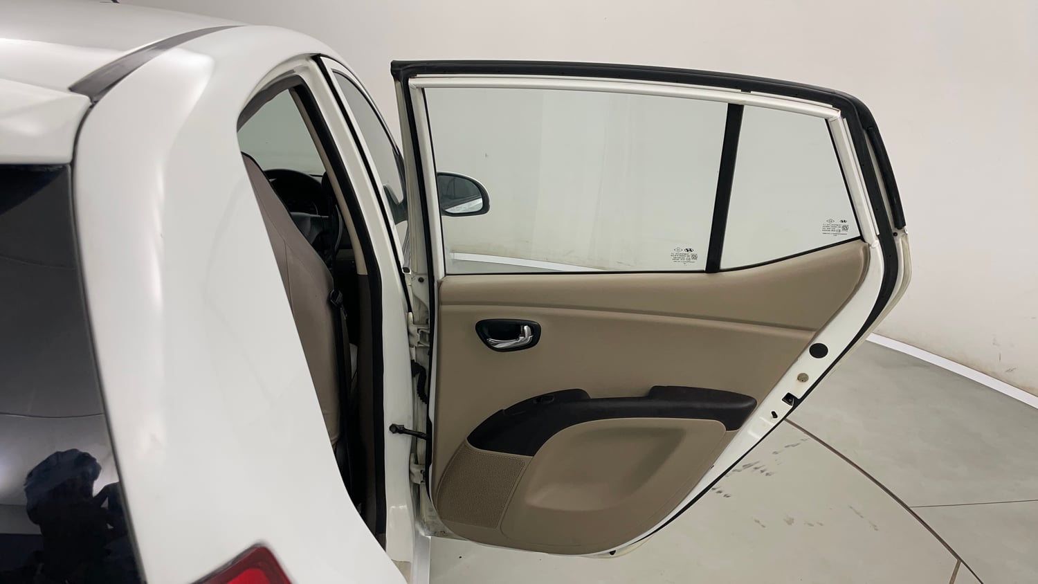 Used 2013 Hyundai i10 Sportz 1.2 Kappa2 Petrol Manual interior RIGHT REAR DOOR OPEN VIEW
