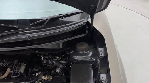 Used 2022 Maruti Suzuki Swift VXi AMT Petrol Automatic engine ENGINE LEFT SIDE HINGE & APRON VIEW