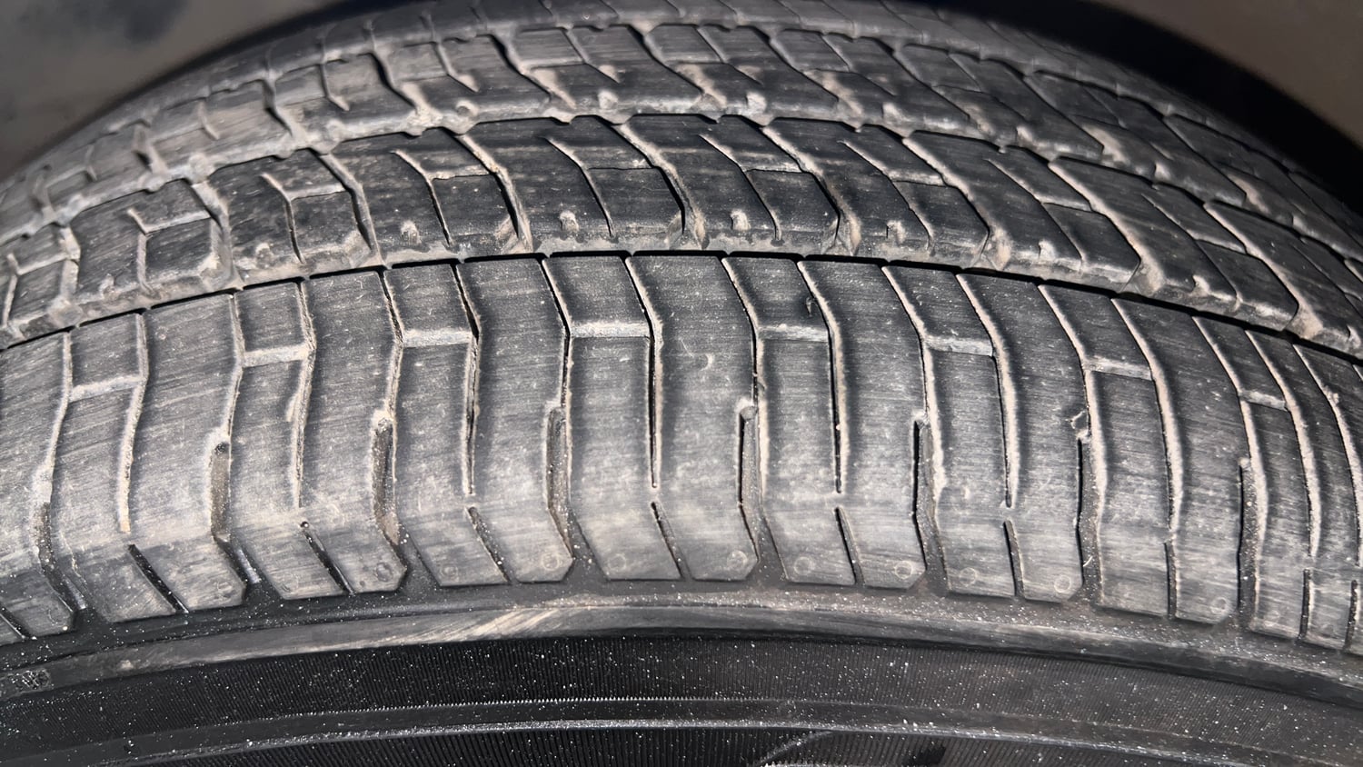 Used 2014 Honda Amaze 1.2 VX AT i-VTEC Petrol Automatic tyres LEFT FRONT TYRE TREAD VIEW
