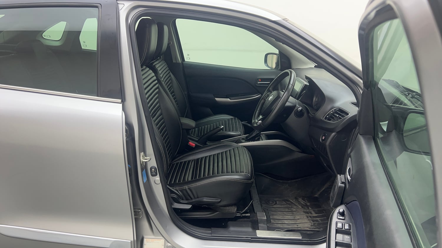 Used 2020 Toyota Glanza V CVT Petrol Automatic interior RIGHT SIDE FRONT DOOR CABIN VIEW