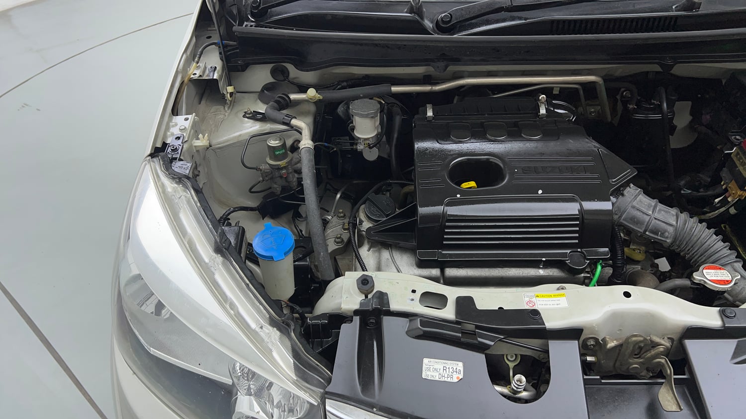 Used 2017 Maruti Suzuki Celerio ZXi Petrol Manual engine ENGINE RIGHT SIDE VIEW