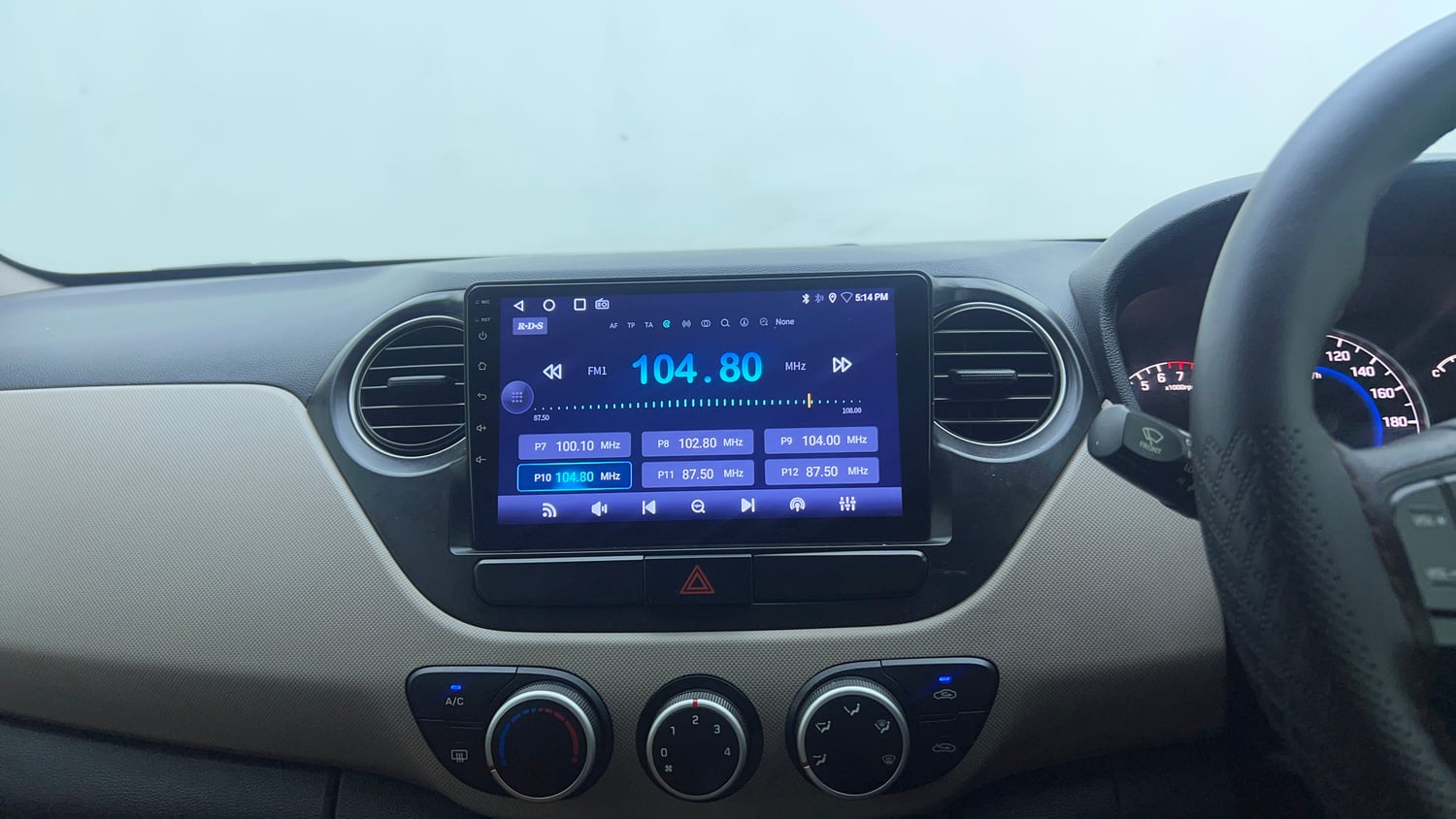 Used 2019 Hyundai Grand i10 Sportz AT 1.2 Kappa VTVT Petrol Automatic top_features Touch screen infotainment system