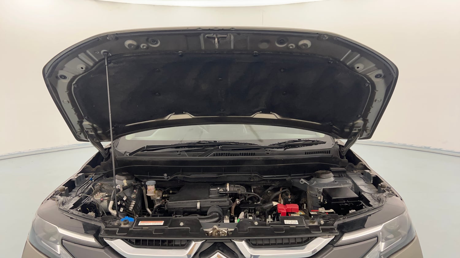 Used 2025 Maruti Suzuki Brezza VXi Petrol Manual engine ENGINE & BONNET OPEN FRONT VIEW
