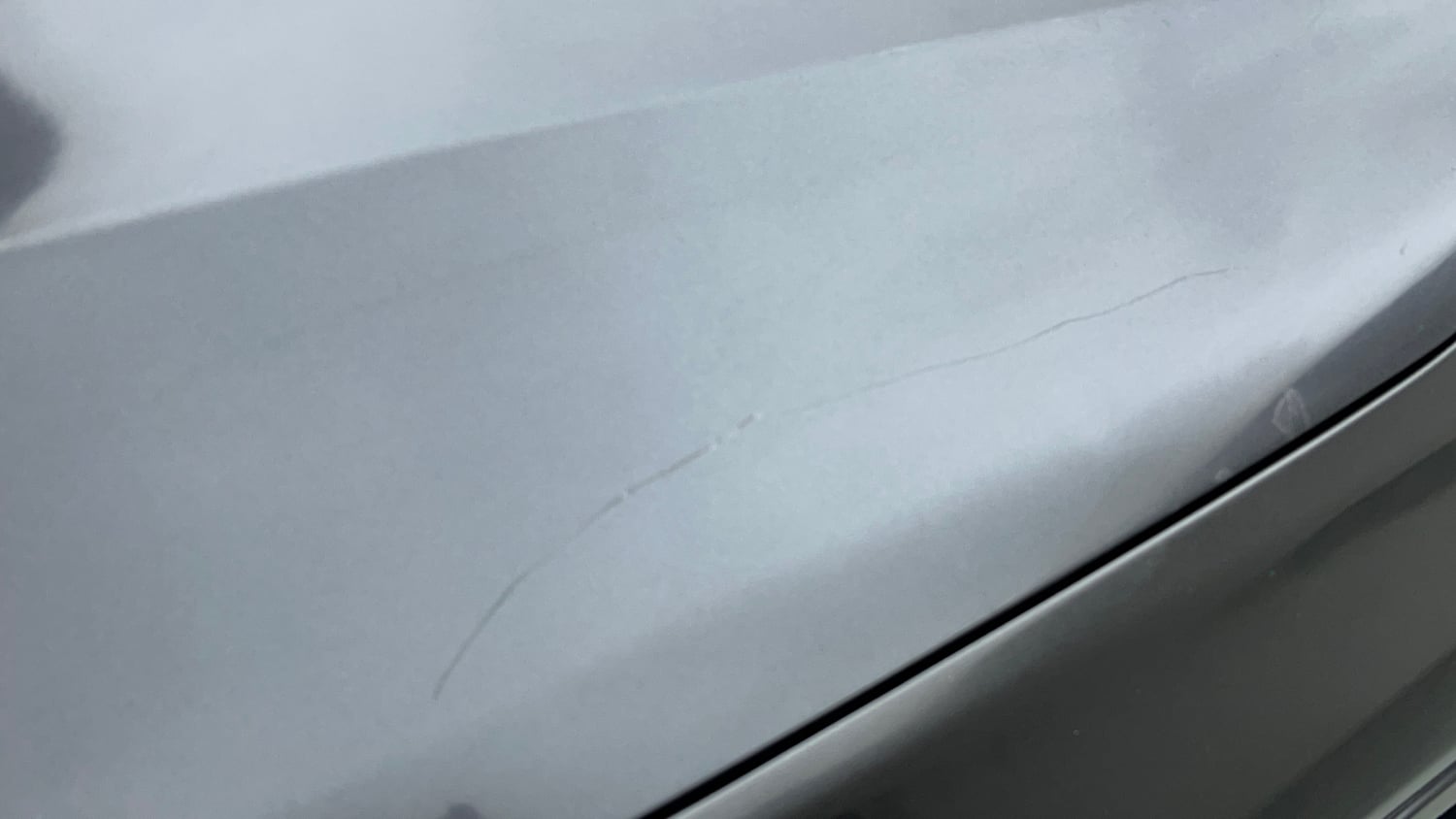 Used 2020 Maruti Suzuki Vitara Brezza VXi AT SHVS Petrol Automatic dents MINOR SCRATCH