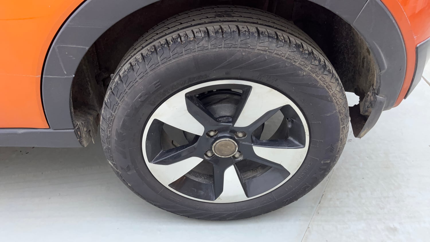 Used 2018 Tata Nexon XZA Plus Diesel Dual Tone Diesel Automatic tyres LEFT REAR TYRE RIM VIEW