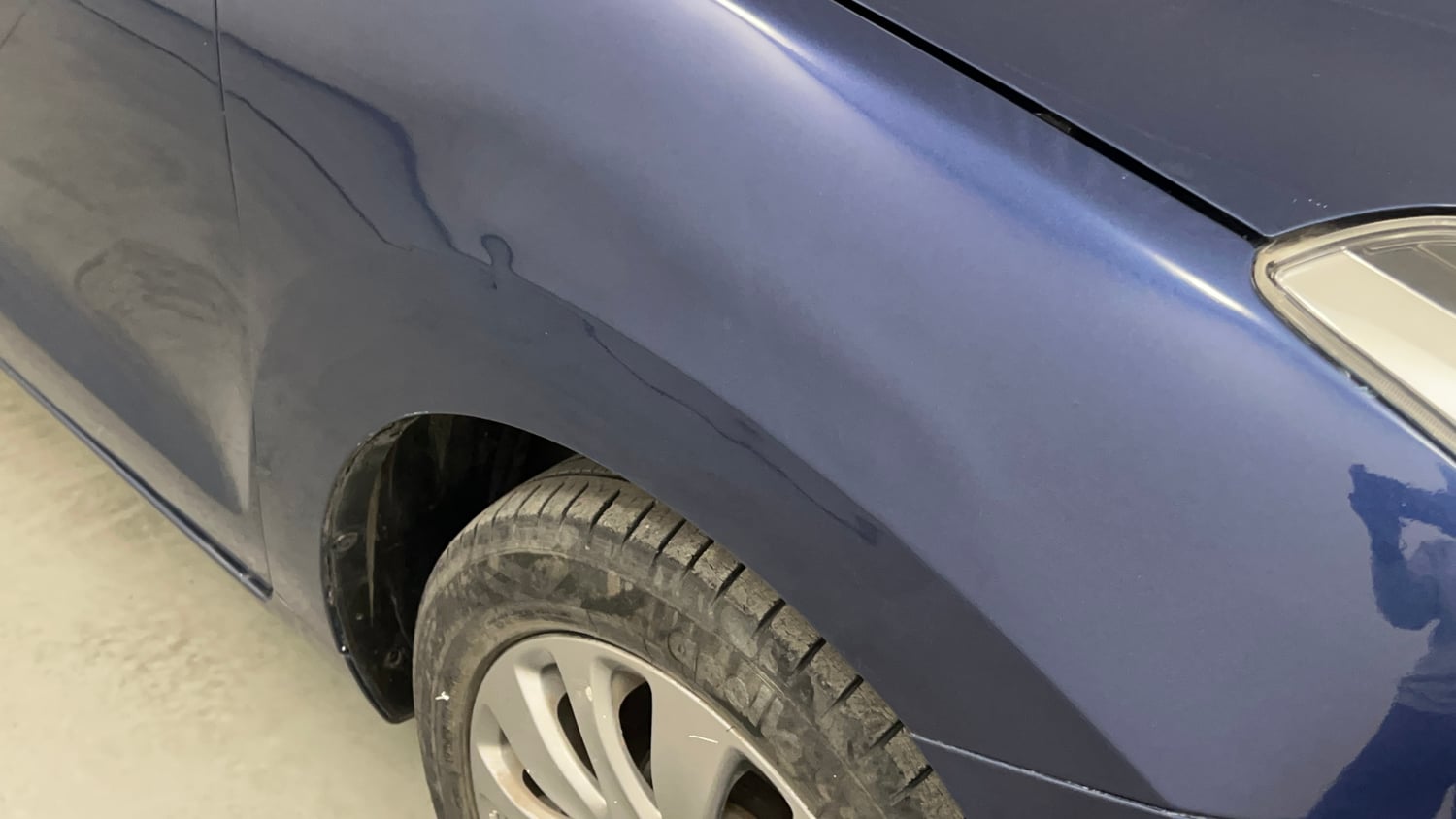 Used 2018 Maruti Suzuki Baleno Alpha 1.2 AT Petrol Automatic dents MINOR SCRATCH