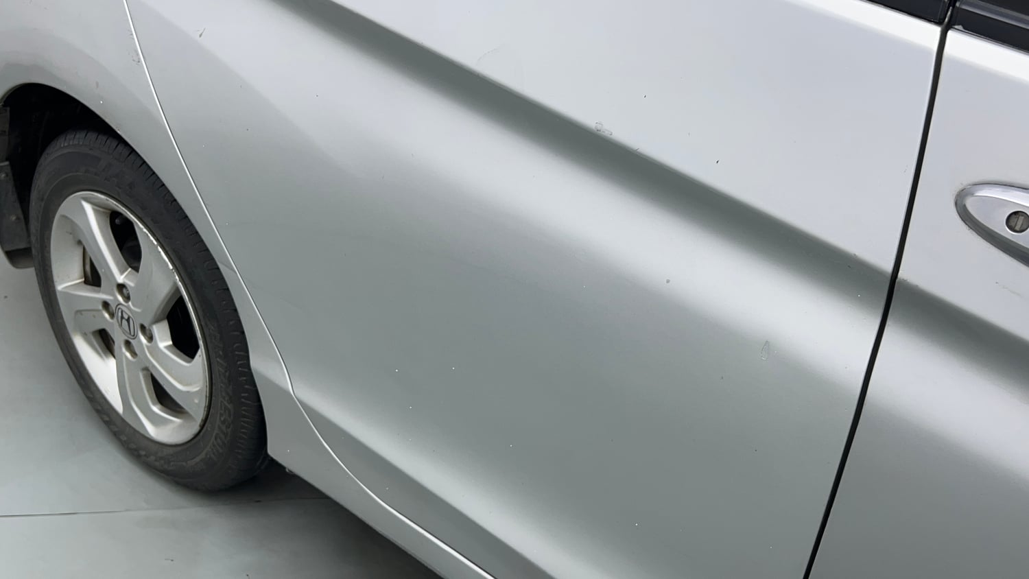 Used 2014 Honda City VX CVT Petrol Automatic dents MINOR SCRATCH