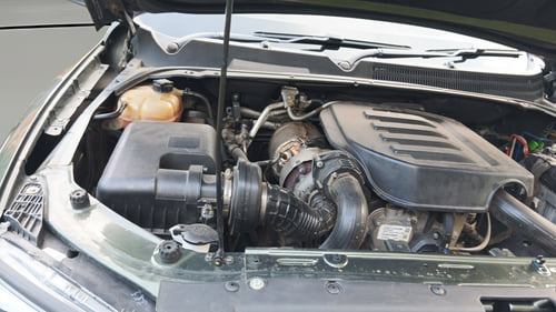 Used 2023 Mahindra Scorpio N Z8 L Diesel AT 4WD 7 STR Diesel Automatic engine ENGINE RIGHT SIDE VIEW