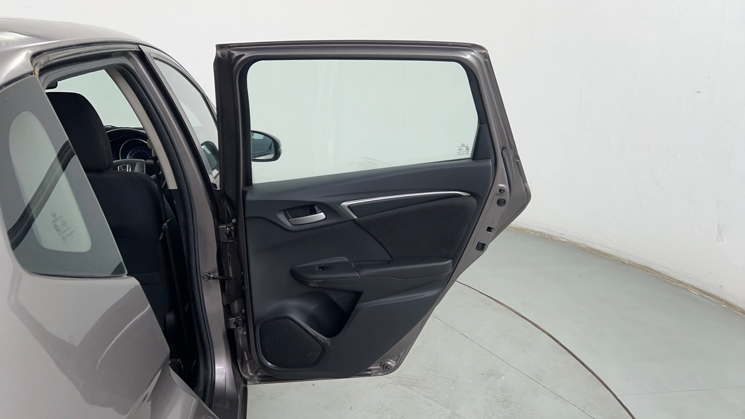 Used 2016 Honda Jazz VX Petrol+cng(outside fitted) Cng Manual interior RIGHT REAR DOOR OPEN VIEW