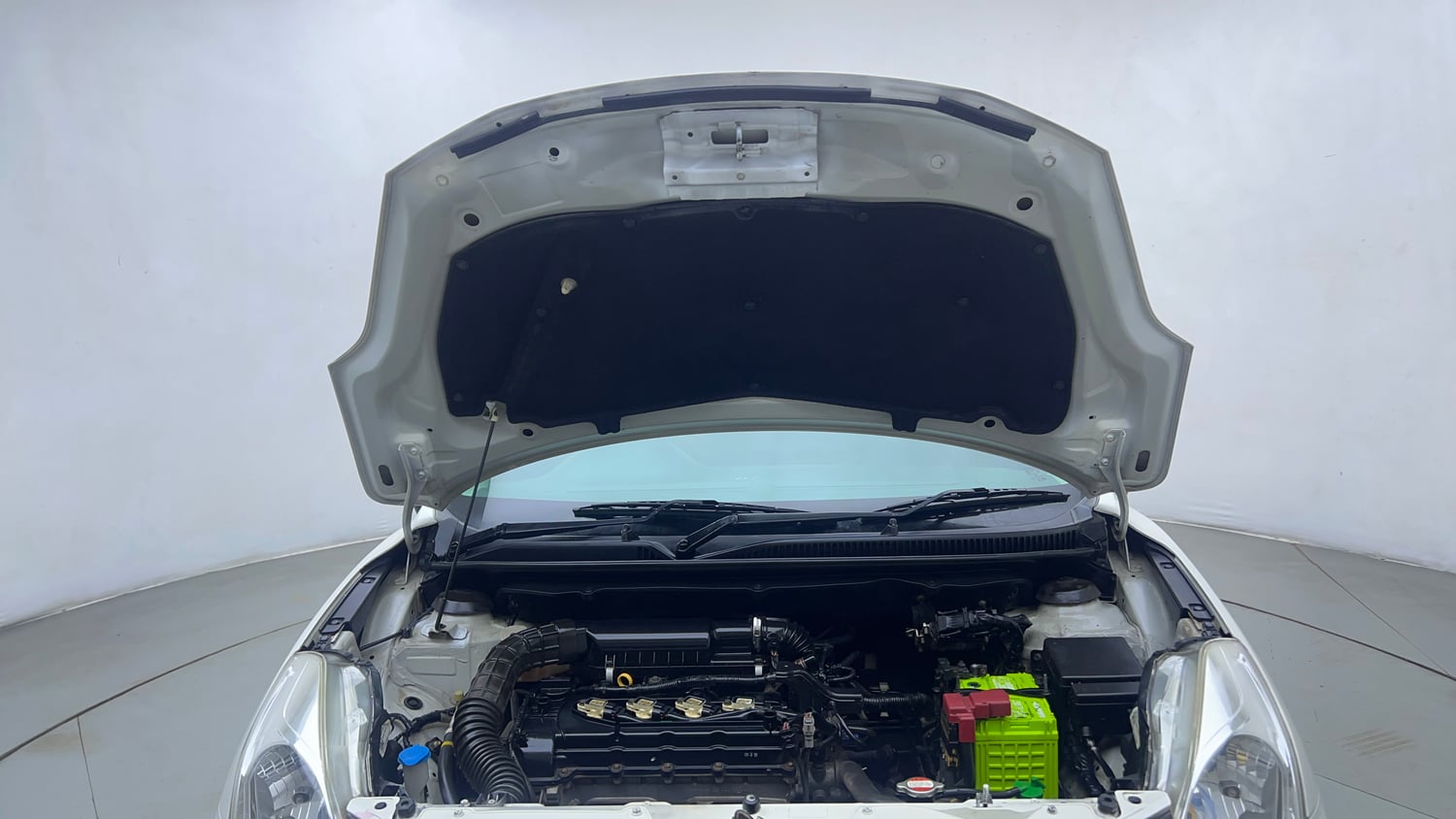 Used 2016 Maruti Suzuki Baleno Zeta 1.2 Petrol Manual engine ENGINE & BONNET OPEN FRONT VIEW