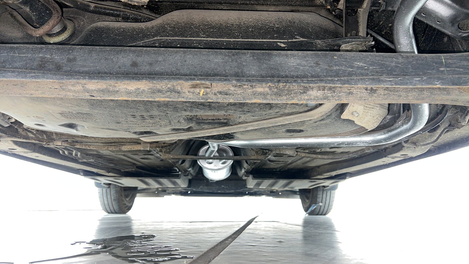 Used 2023 Maruti Suzuki Swift VXi Petrol Manual extra REAR UNDERBODY VIEW (TAKEN FROM REAR)