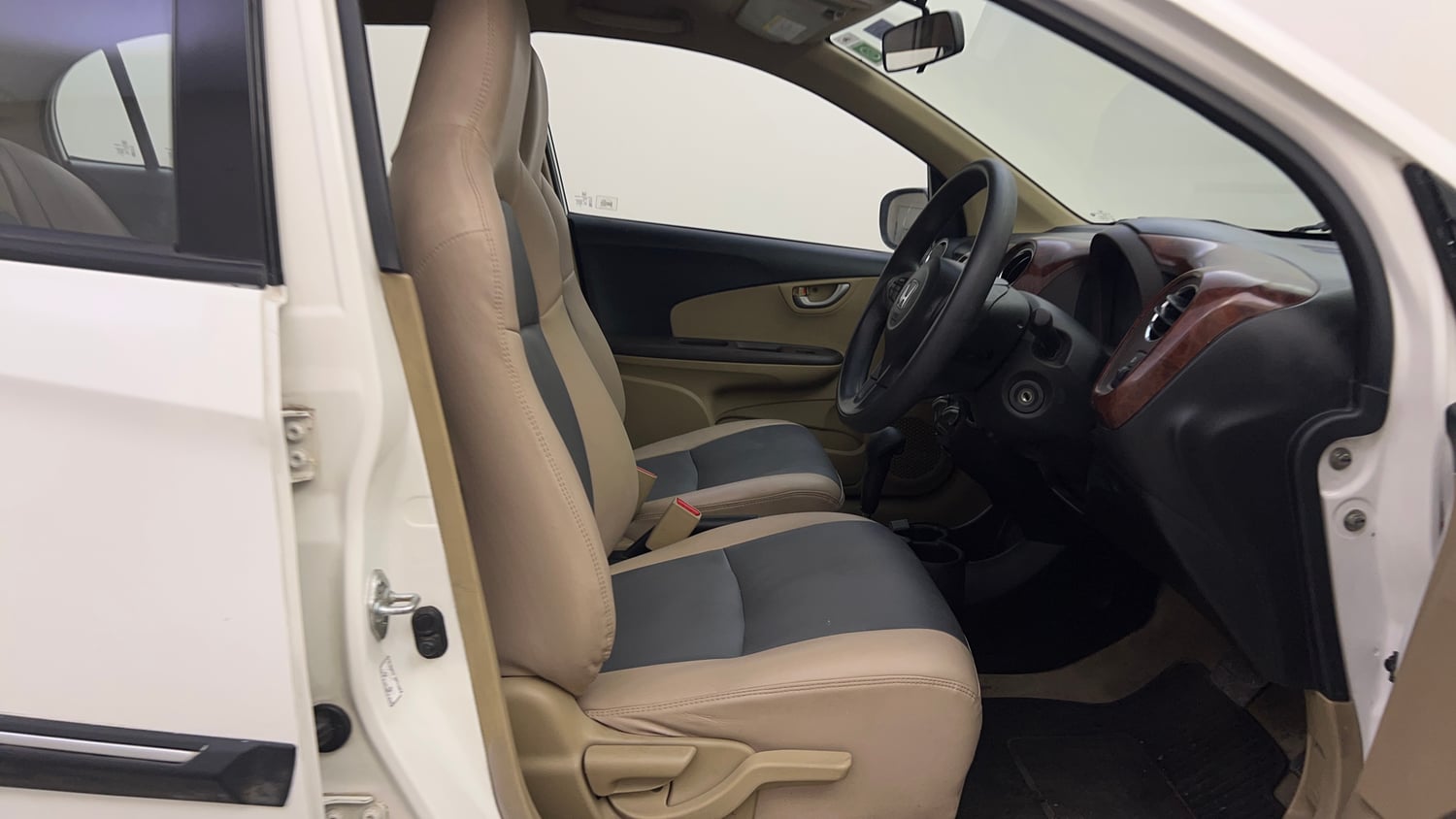 Used 2014 Honda Amaze 1.2 VX AT i-VTEC Petrol Automatic interior RIGHT SIDE FRONT DOOR CABIN VIEW