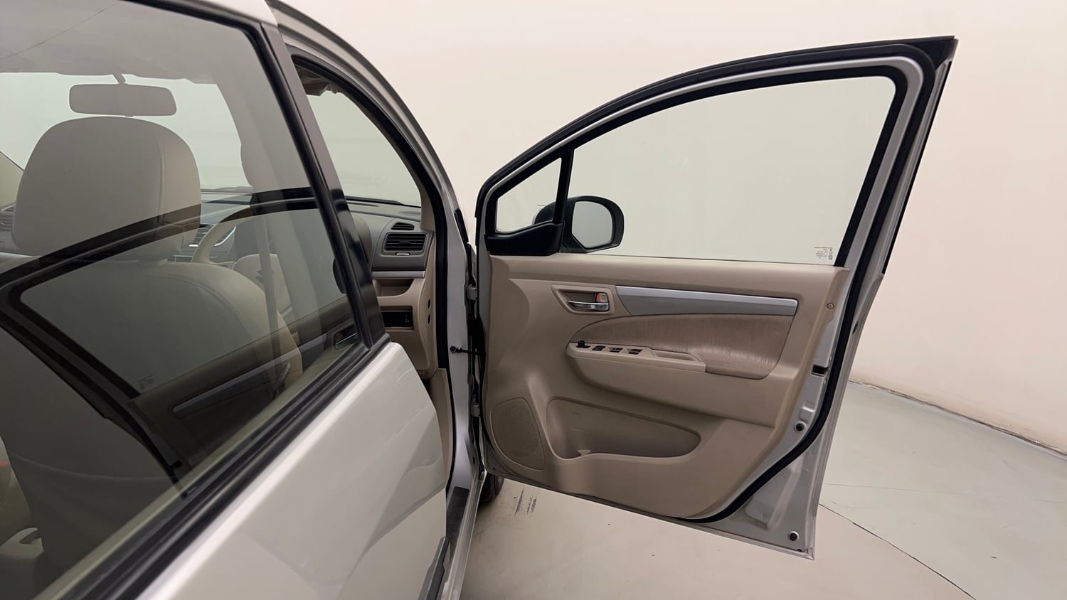 Used 2015 Maruti Suzuki Ertiga ZXi Petrol Manual interior RIGHT FRONT DOOR OPEN VIEW