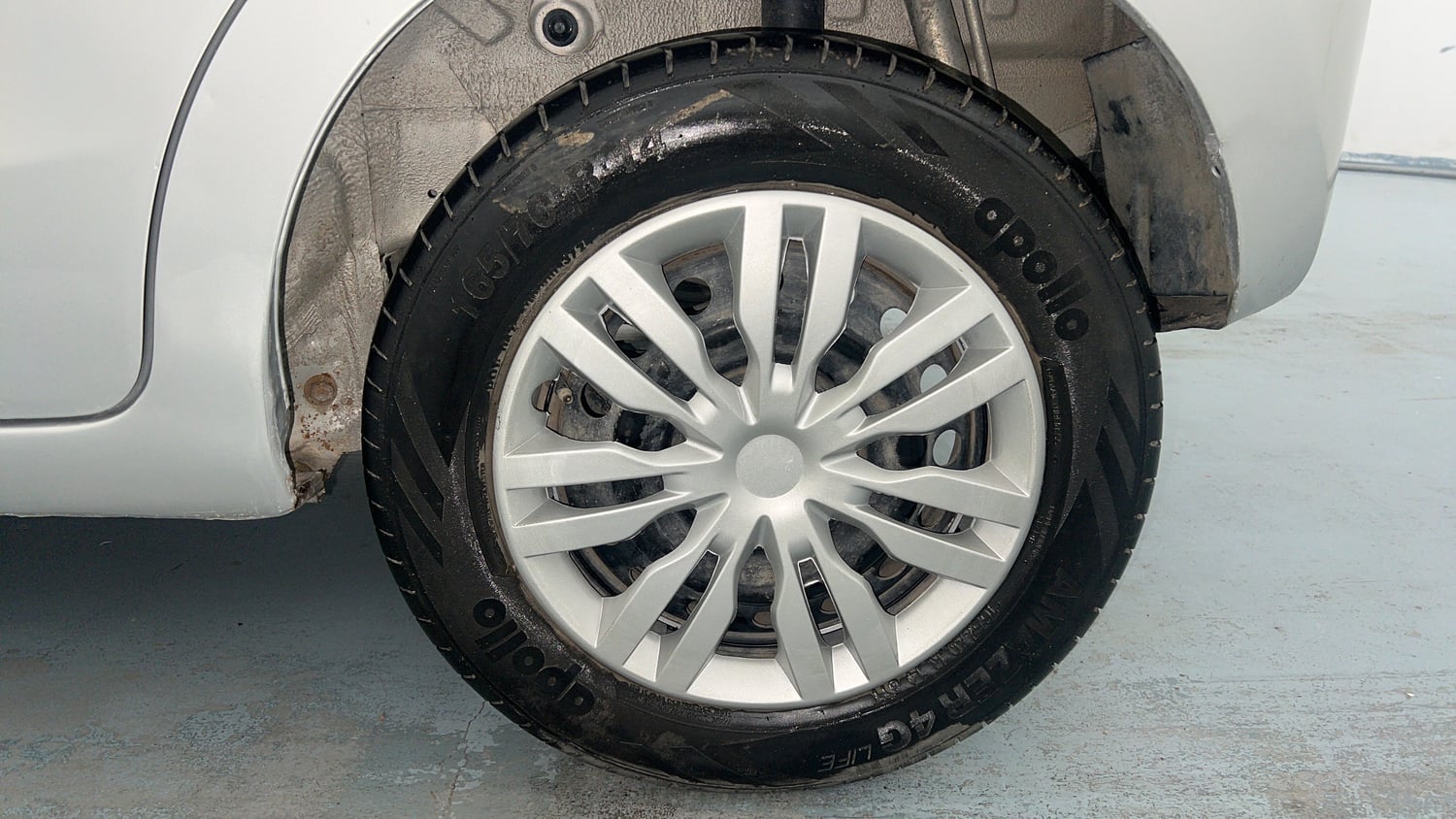 Used 2020 Maruti Suzuki Celerio VXi AMT Petrol Automatic tyres LEFT REAR TYRE RIM VIEW