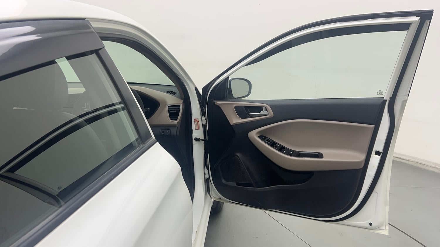 Used 2018 Hyundai Elite i20 Asta 1.2 (O) Petrol Manual interior RIGHT FRONT DOOR OPEN VIEW