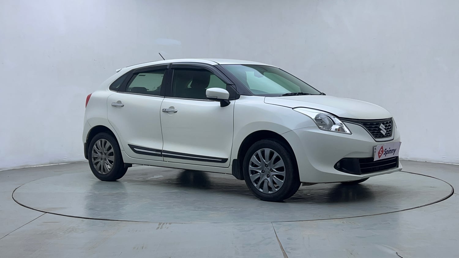 Used 2016 Maruti Suzuki Baleno Zeta 1.2 Petrol Manual exterior RIGHT FRONT CORNER VIEW