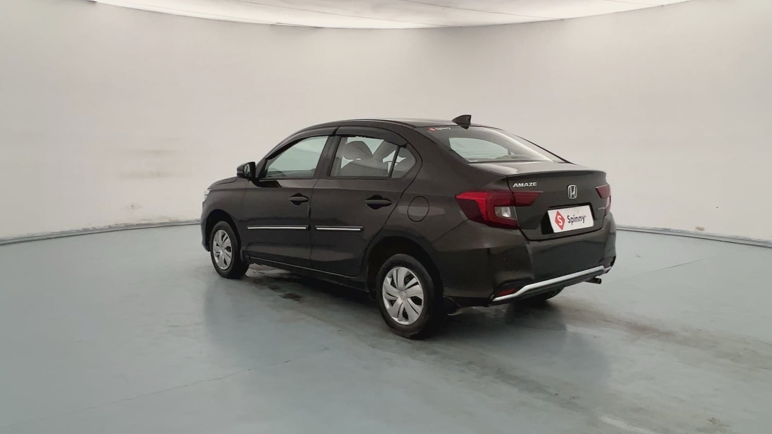 Used 2024 honda Amaze 2nd Generation S 1.2 Petrol CVT Petrol Automatic exterior LEFT REAR CORNER VIEW