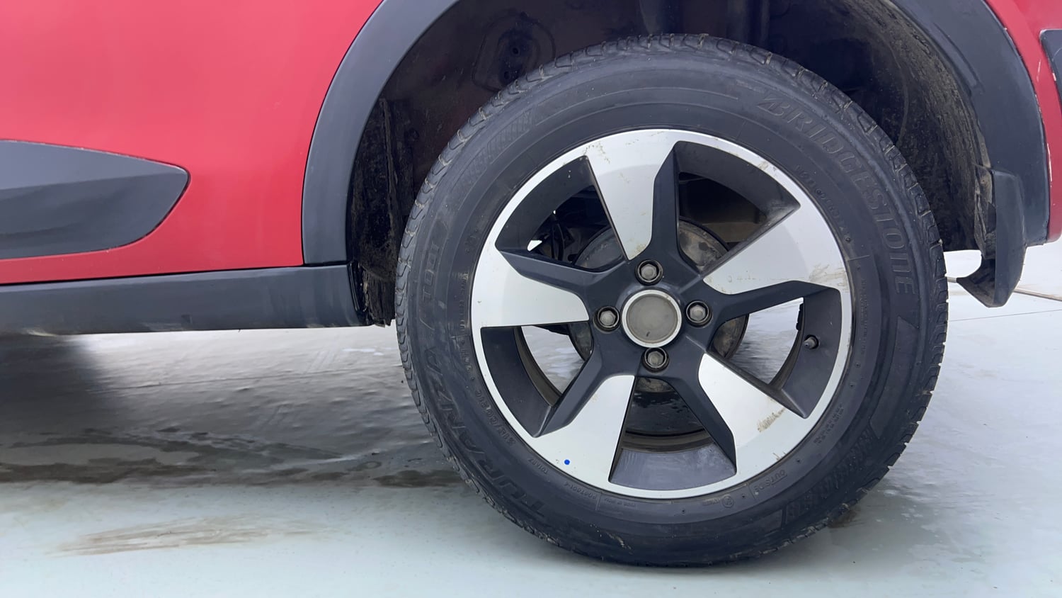 Used 2018 Tata Nexon XZ Plus Petrol Manual tyres LEFT REAR TYRE RIM VIEW