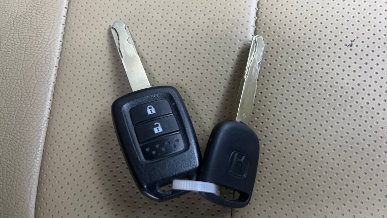 Used 2024 Honda Amaze S 1.2 Petrol MT Petrol Manual extra CAR KEY VIEW