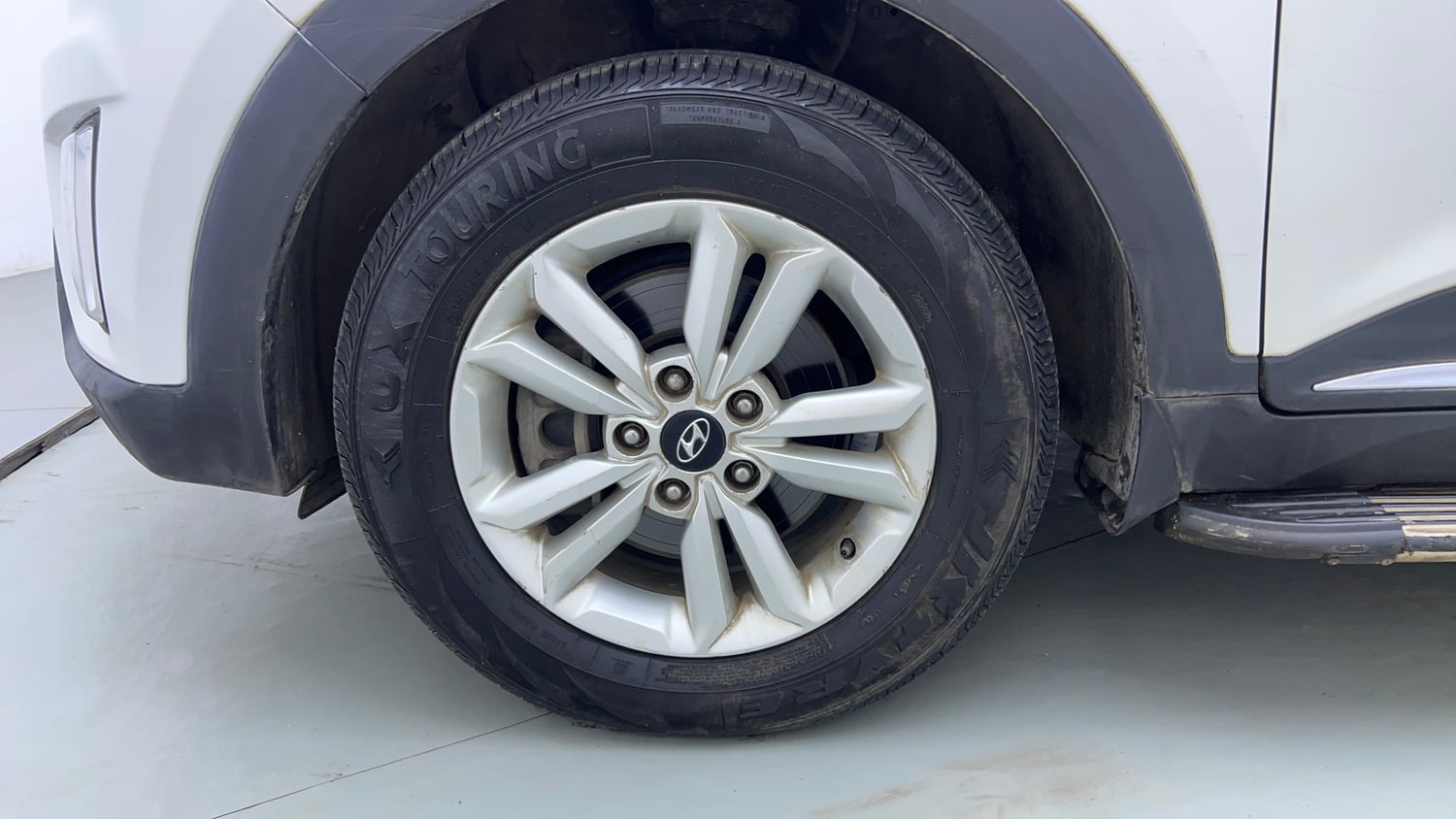 Used 2016 Hyundai Creta 1.6 SX Plus Petrol Petrol Manual tyres LEFT FRONT TYRE RIM VIEW