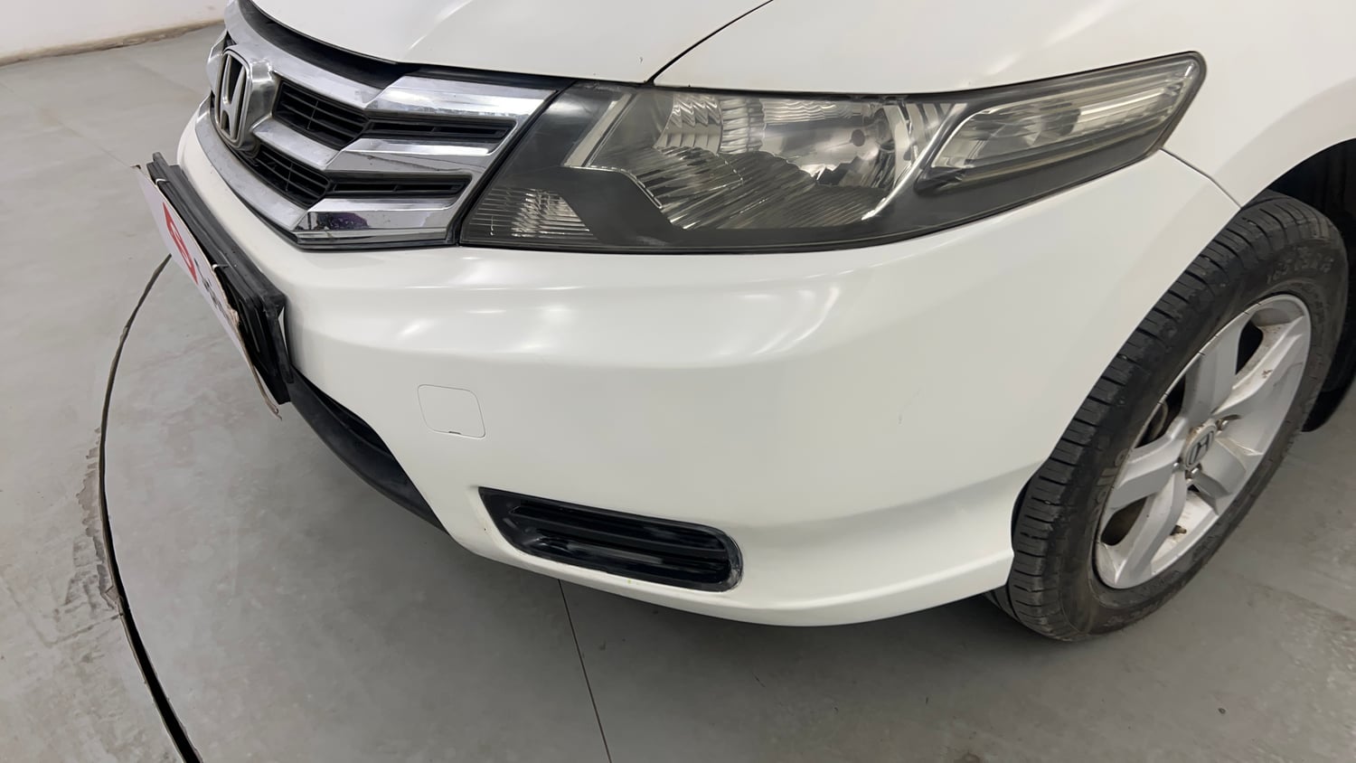 Used 2013 Honda City 1.5 S MT Petrol Manual dents MINOR SCRATCH