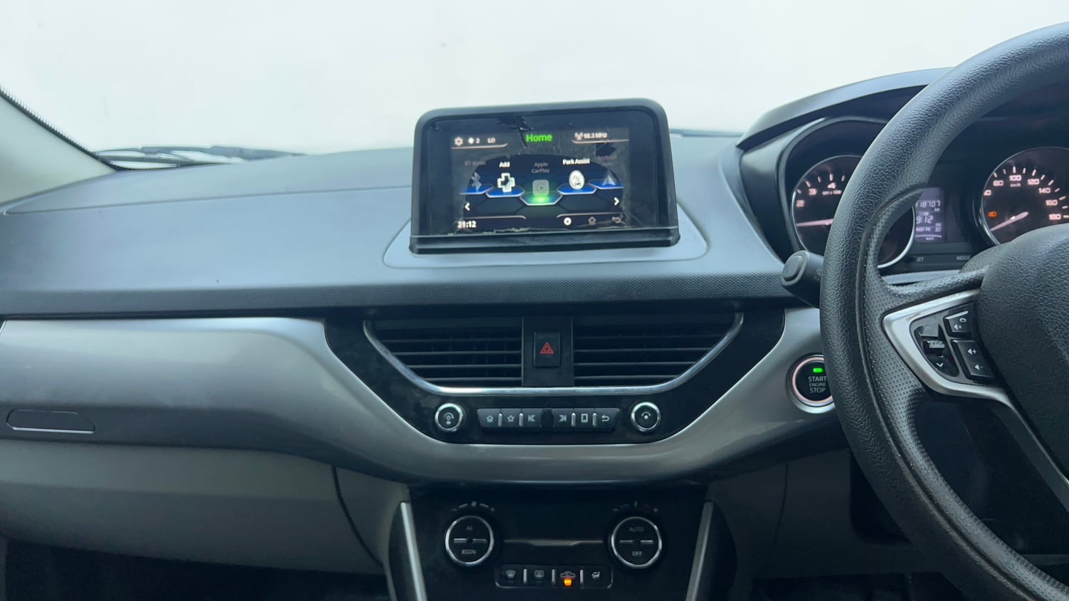 Used 2018 Tata Nexon XZ Plus Petrol Manual top_features Integrated (in-dash) music system