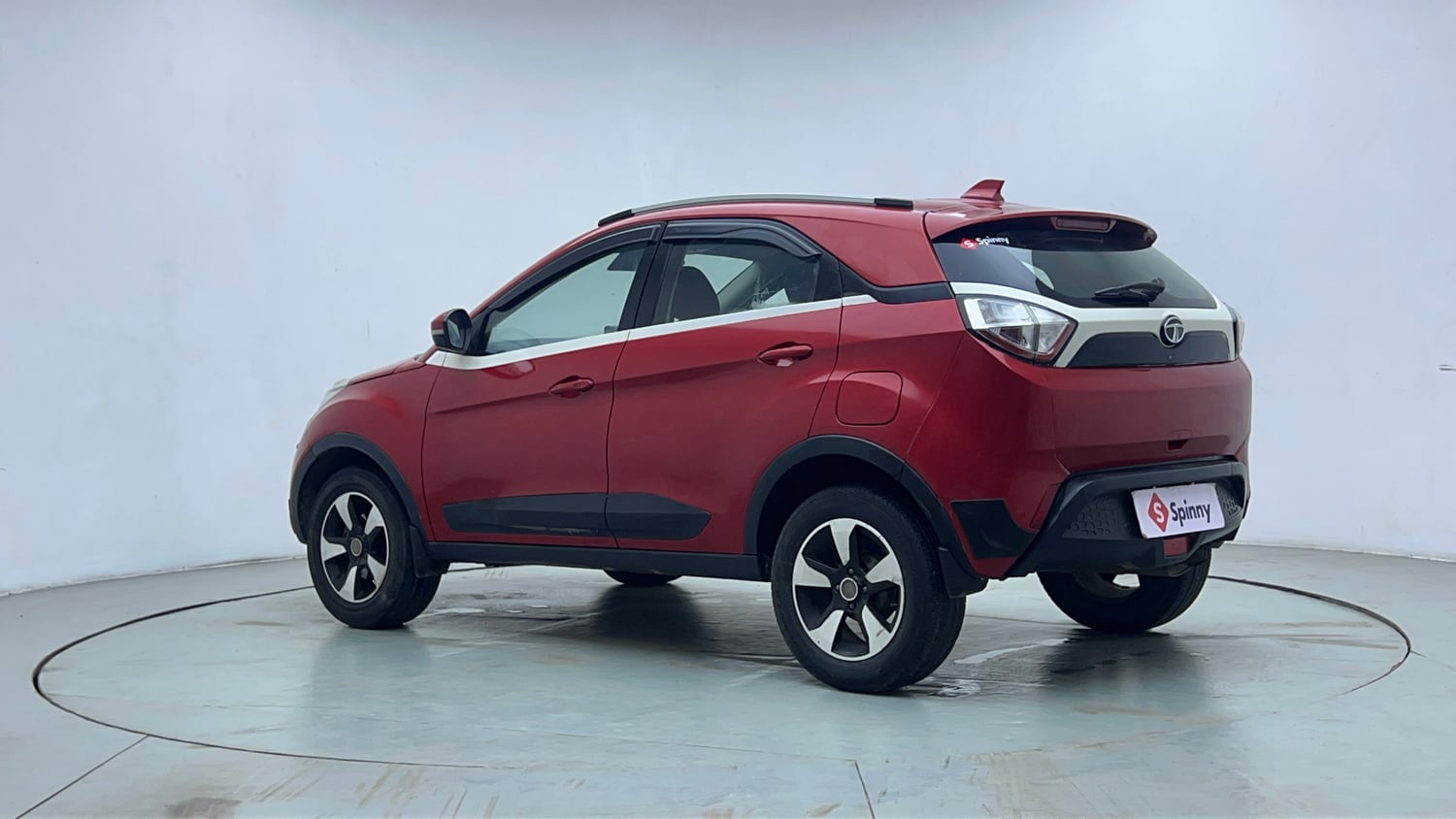 Used 2018 Tata Nexon XZ Plus Petrol Manual exterior LEFT REAR CORNER VIEW